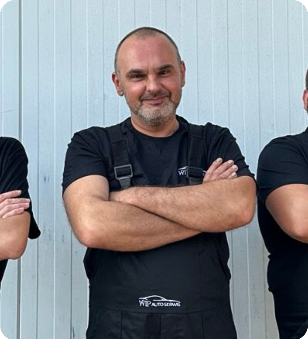 Specjalista ds. napraw silników samochodowych